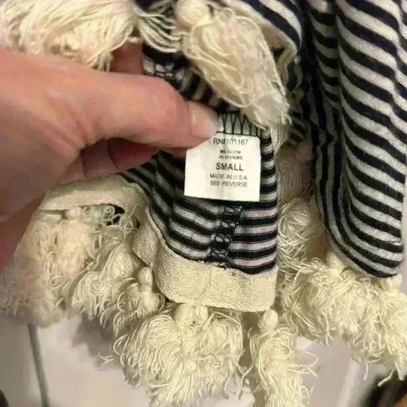 Anthropologie Pebble and Stone Women’s small sleeveless top fringe navy cream - Picture 4 of 8